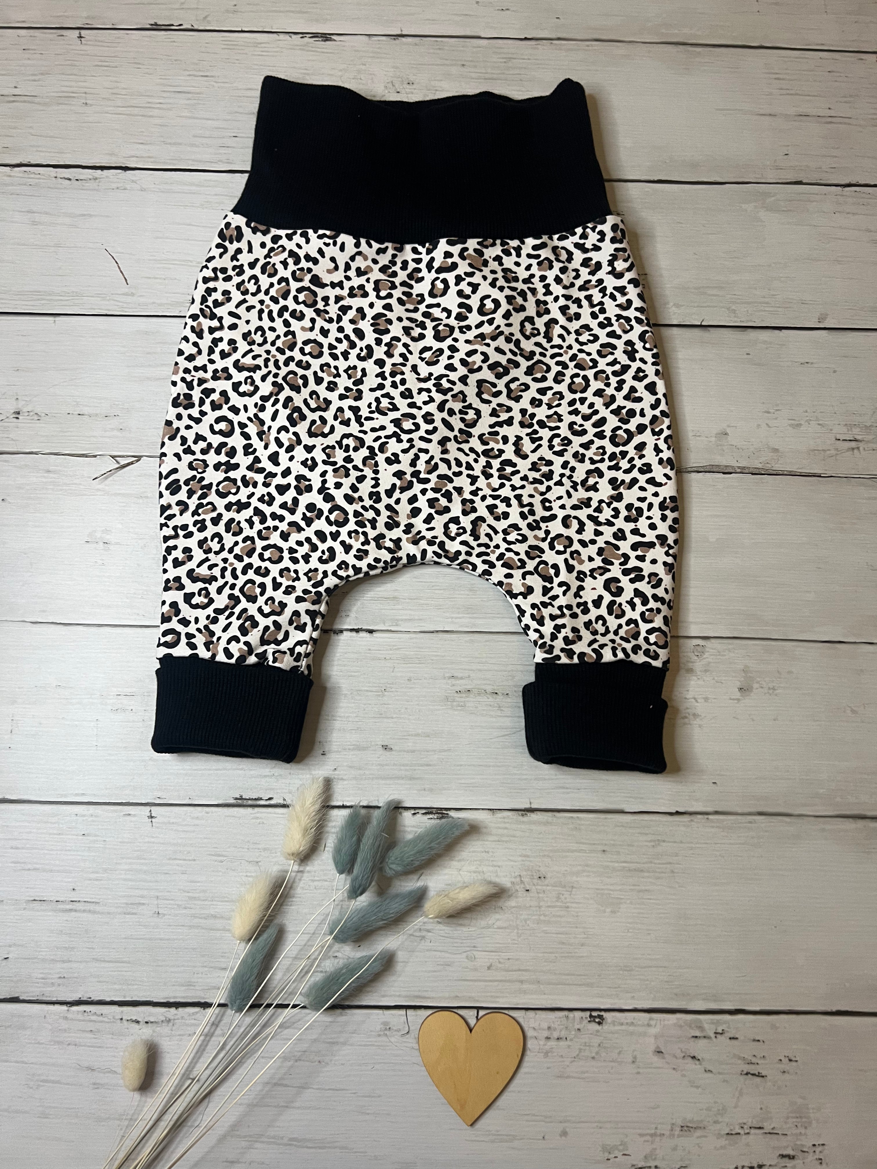 Fleckenfrech und fabelhaft- Leoprint Pumphose Gr.56